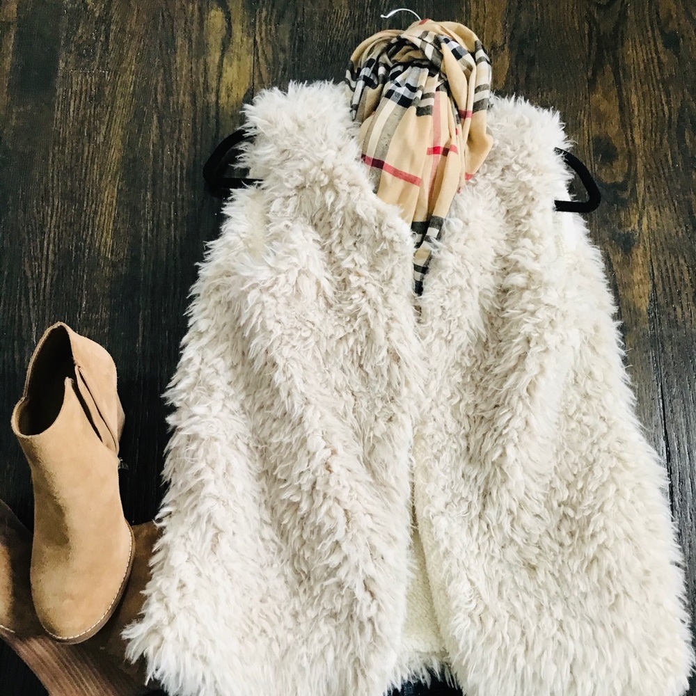 Sleeveless furry vest